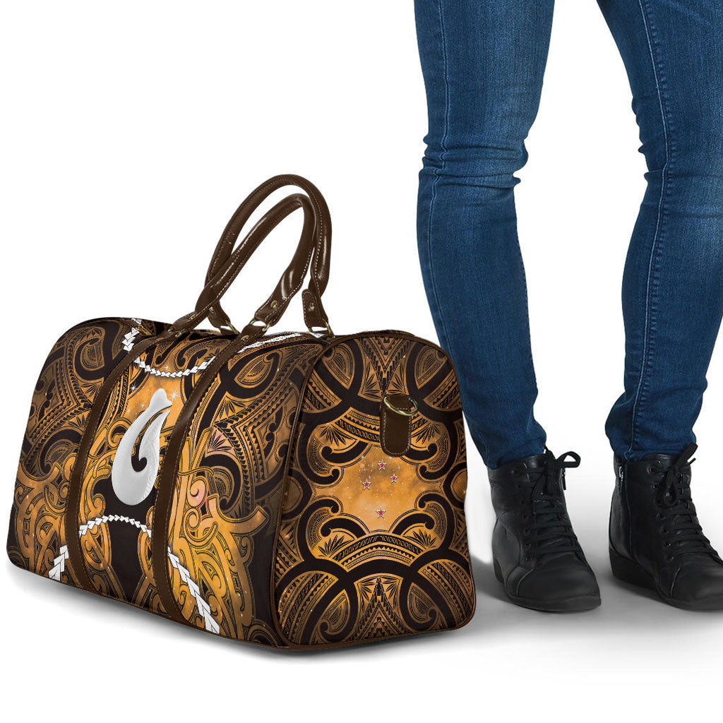 Maori Matariki Hei Matau Kowhai Travel Bag Maori Kowhaiwhai Pattern Galaxy LT01 - Polynesian Pride