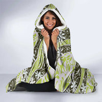 Olive Tahiti Tiare Monstera Hooded Blanket Polynesian Pattern Curve Style - Polynesian Pride