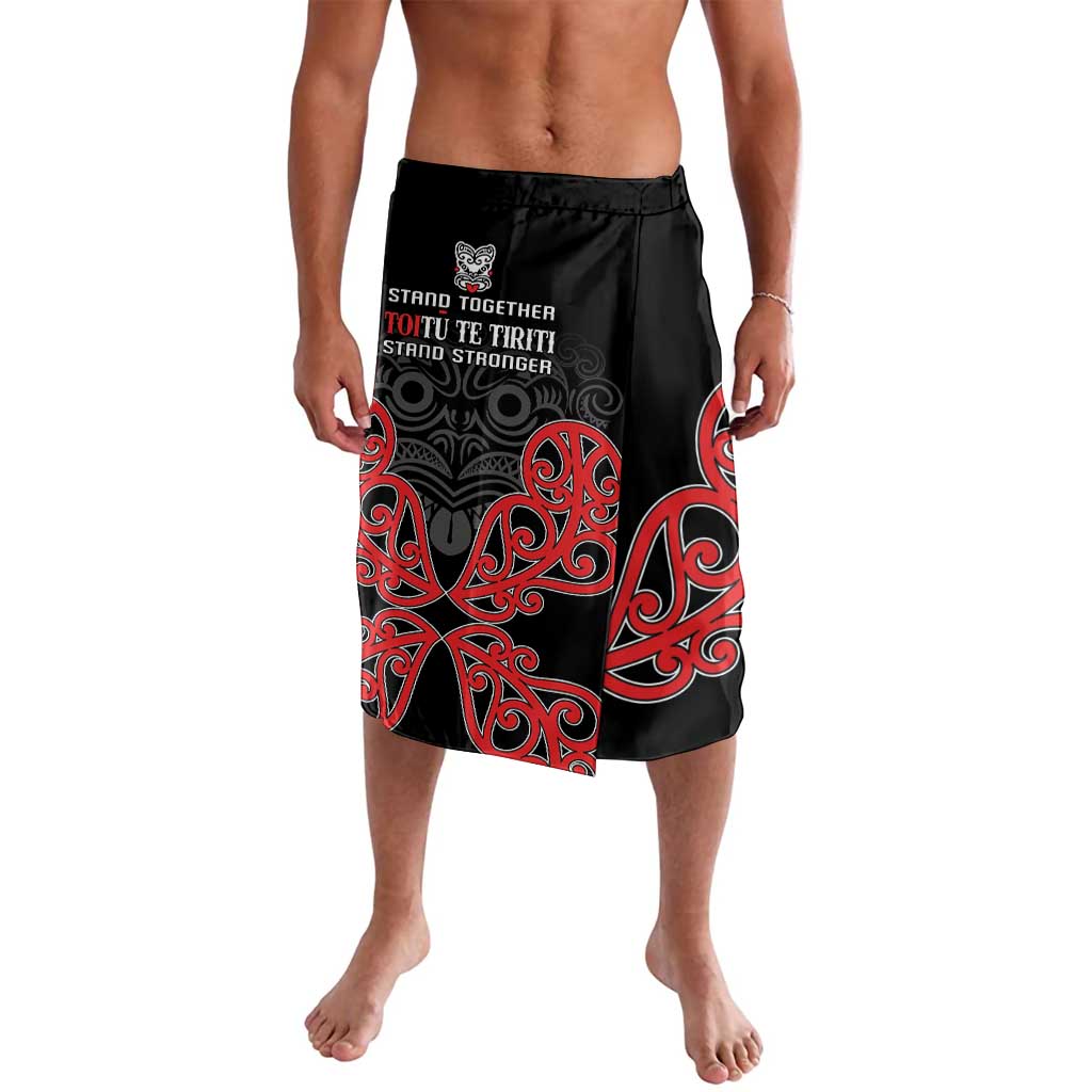 Toitu Te Tiriti 1840 Aotearoa Lavalava Stand Together Stand Stronger LT01 Black - Polynesian Pride