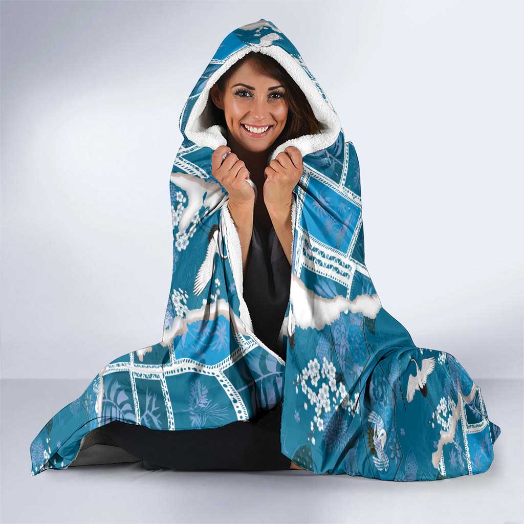 Hawaii Japanese Culture Blue Hooded Blanket Spring Cranes Aloha Pattern LT01 - Polynesian Pride