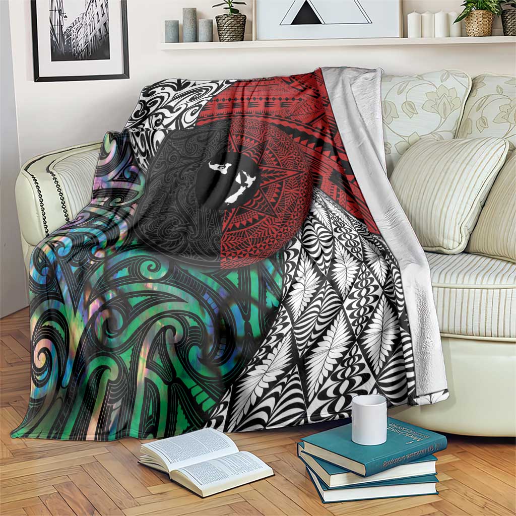 Tonga and New Zealand Together Blanket Tongan Kupesi Ngatu Tattoo and Maori Paua Shell Pattern LT03 Black - Polynesian Pride