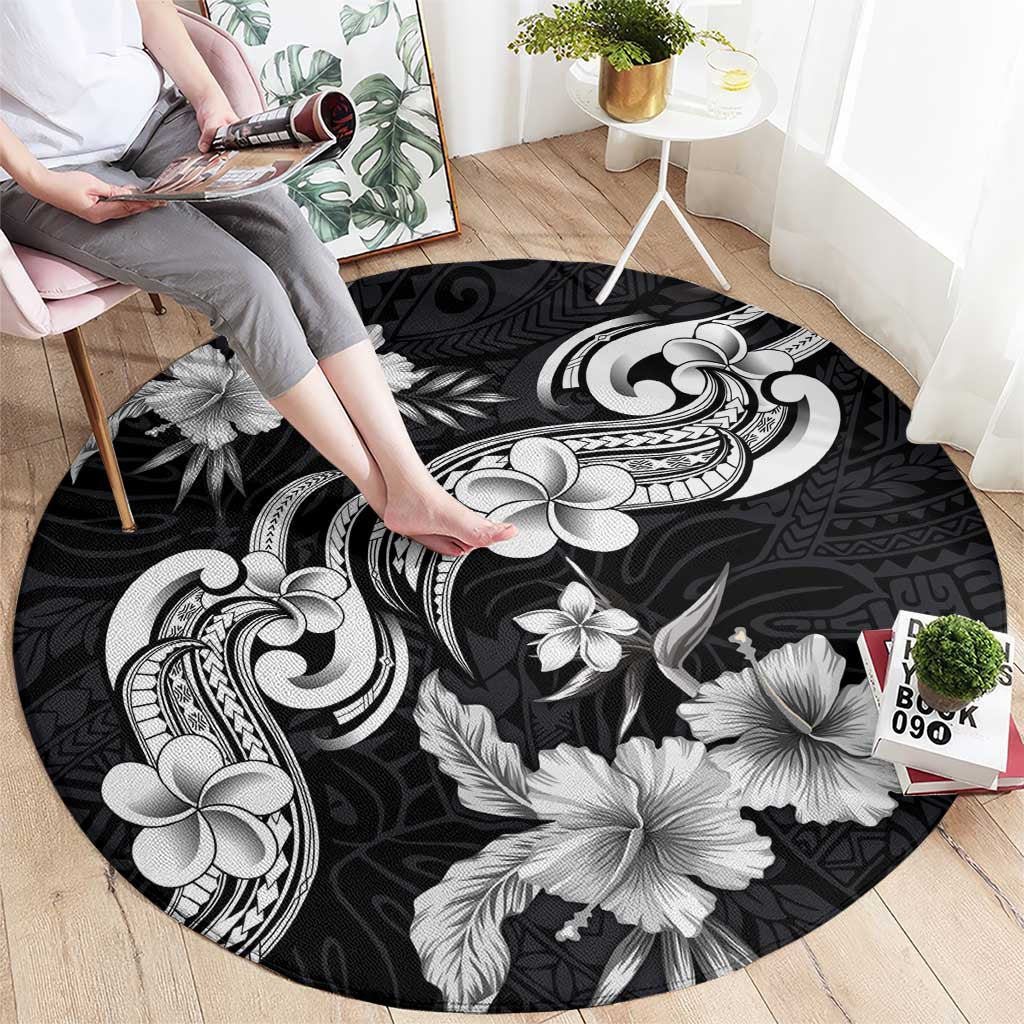 Hawaiian-Polynesian Art Tattoo Round Carpet Hibiscus and Plumeria Grayscale