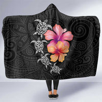 Hawaiian Hibiscus Turtle Tribal Polynesian Pattern Hooded Blanket Black Color LT03 One Size Black - Polynesian Pride