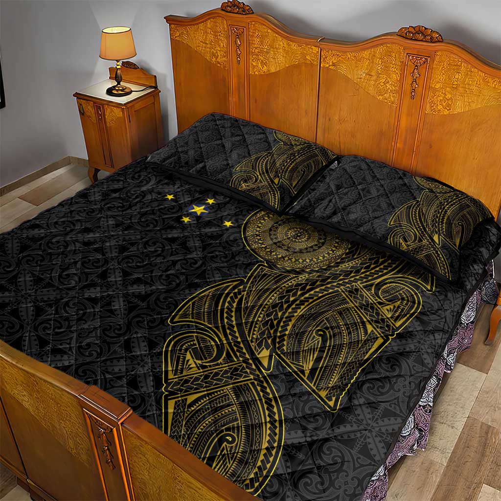 Niue Polynesian Hiapo Tattoo Art Quilt Bed Set Half Style Black Gold Color - Polynesian Pride