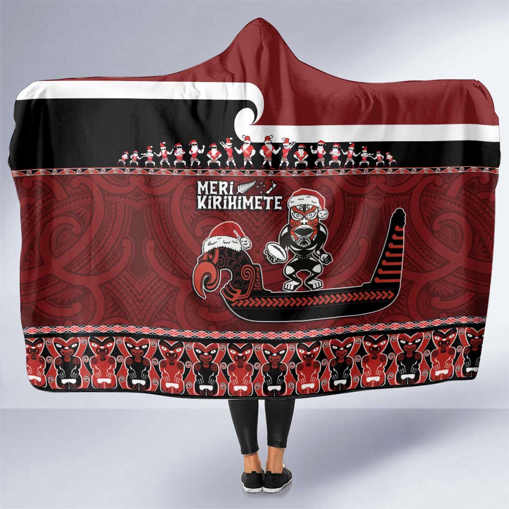 New Zealand Christmas Hooded Blanket Meri Kirihimete Aotearoa Warrior on Waka with Maori Art Tattoo