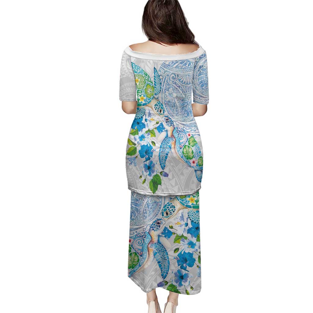 Hawaiian Couple Turtles Honi Family Matching Puletasi and Hawaiian Shirt Polynesian Art Motifs and Hibiscus White Blue Color - Polynesian Pride