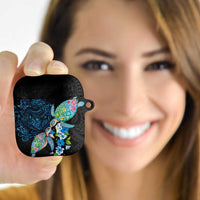 Hawaiian Couple Turtles Honi AirPods Case Polynesian Art Motifs and Hibiscus Black Blue Color - Polynesian Pride