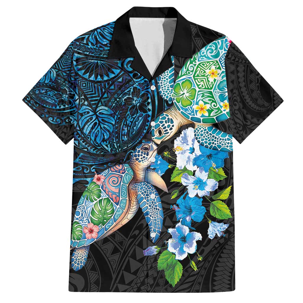 Hawaiian Couple Turtles Honi Family Matching Puletasi and Hawaiian Shirt Polynesian Art Motifs and Hibiscus Black Blue Color - Polynesian Pride