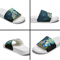 Hawaiian Couple Turtles Honi Slide Sandals Polynesian Art Motifs and Hibiscus Black Blue Color - Polynesian Pride