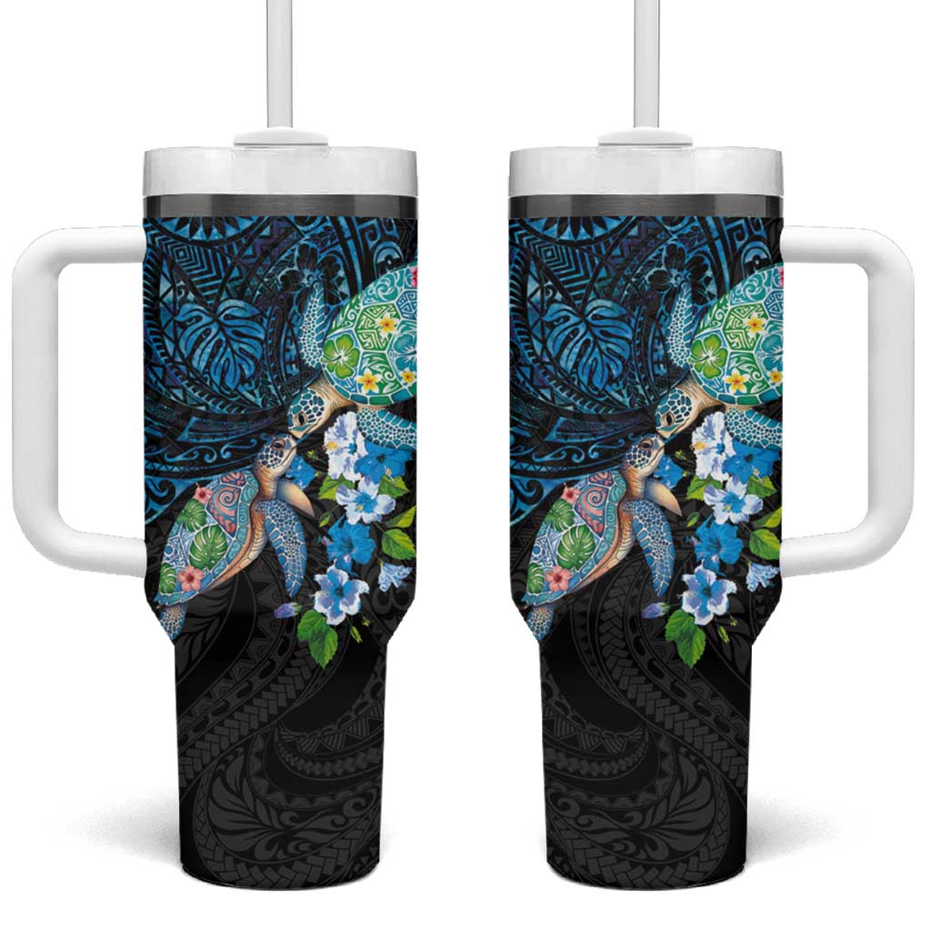 Hawaiian Couple Turtles Honi Tumbler With Handle Polynesian Art Motifs and Hibiscus Black Blue Color - Polynesian Pride