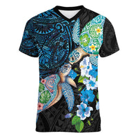 Hawaiian Couple Turtles Honi Women V-Neck T-Shirt Polynesian Art Motifs and Hibiscus Black Blue Color - Polynesian Pride