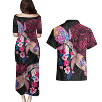 Hawaiian Couple Turtles Honi Couples Matching Puletasi and Hawaiian Shirt Polynesian Art Motifs and Hibiscus Black Red Color - Polynesian Pride