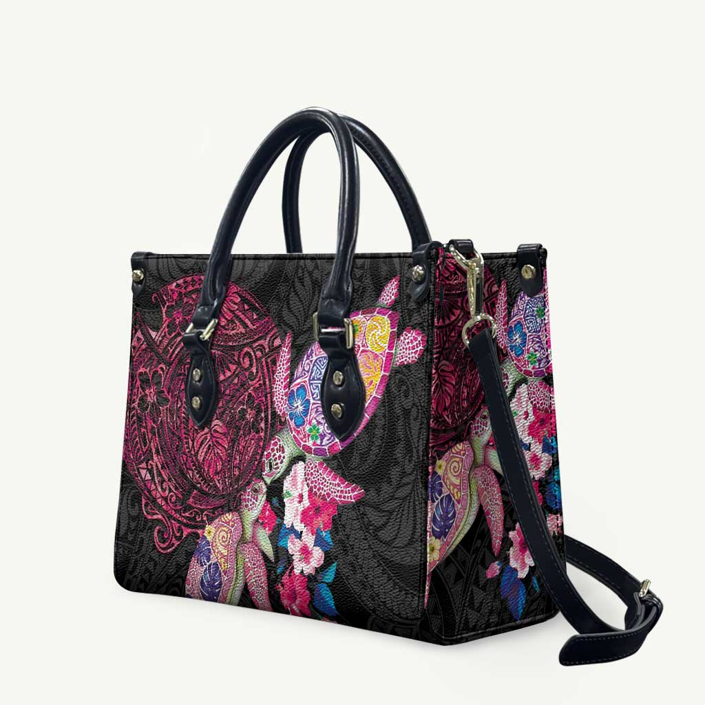 Hawaiian Couple Turtles Honi Leather Bag Polynesian Art Motifs and Hibiscus Black Red Color - Polynesian Pride