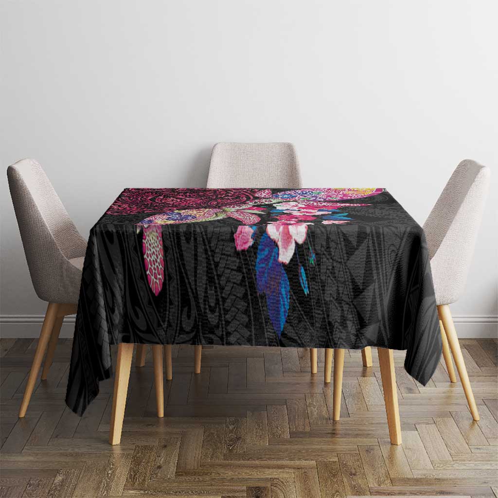 Hawaiian Couple Turtles Honi Tablecloth Polynesian Art Motifs and Hibiscus Black Red Color - Polynesian Pride