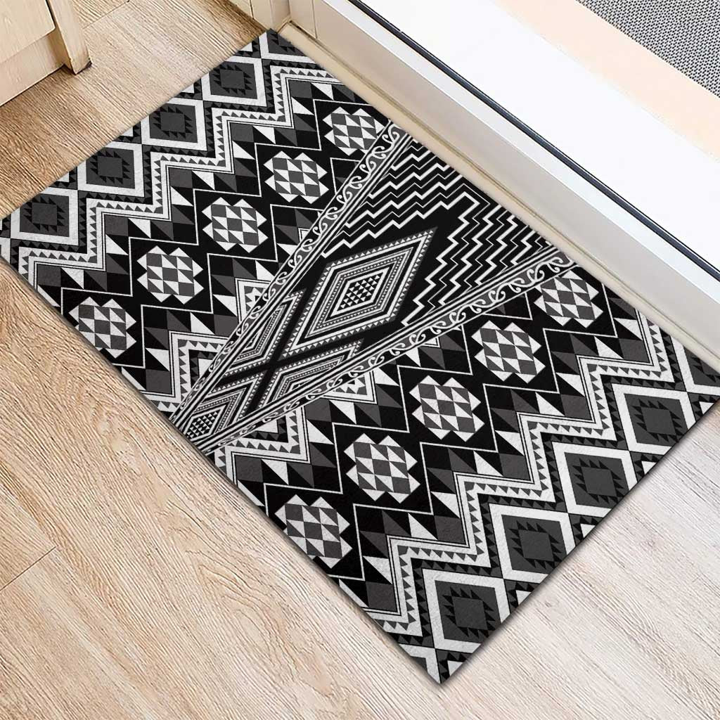 Aotearoa Tukutuku and Poutama Motif Classic Rubber Doormat LT03 - Polynesian Pride