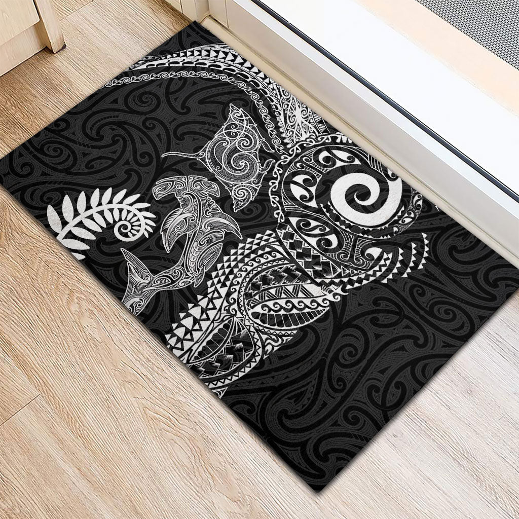 Aotearoa Maori Sea Animals Tribal Rubber Doormat Manta Ray and Shark Moko Pattern Black Color LT03 - Polynesian Pride