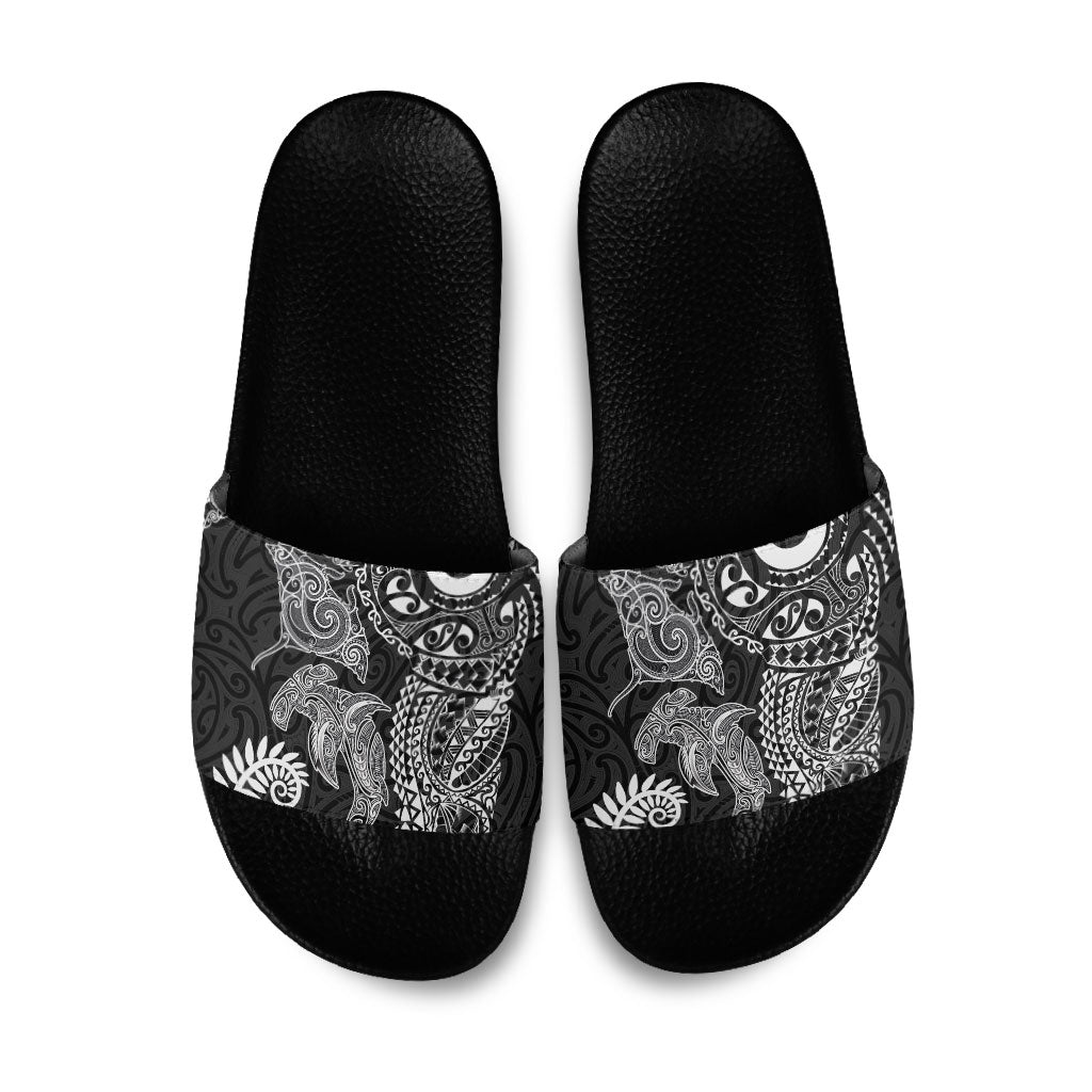 Aotearoa Maori Sea Animals Tribal Slide Sandals Manta Ray and Shark Moko Pattern Black Color LT03 Black - Polynesian Pride