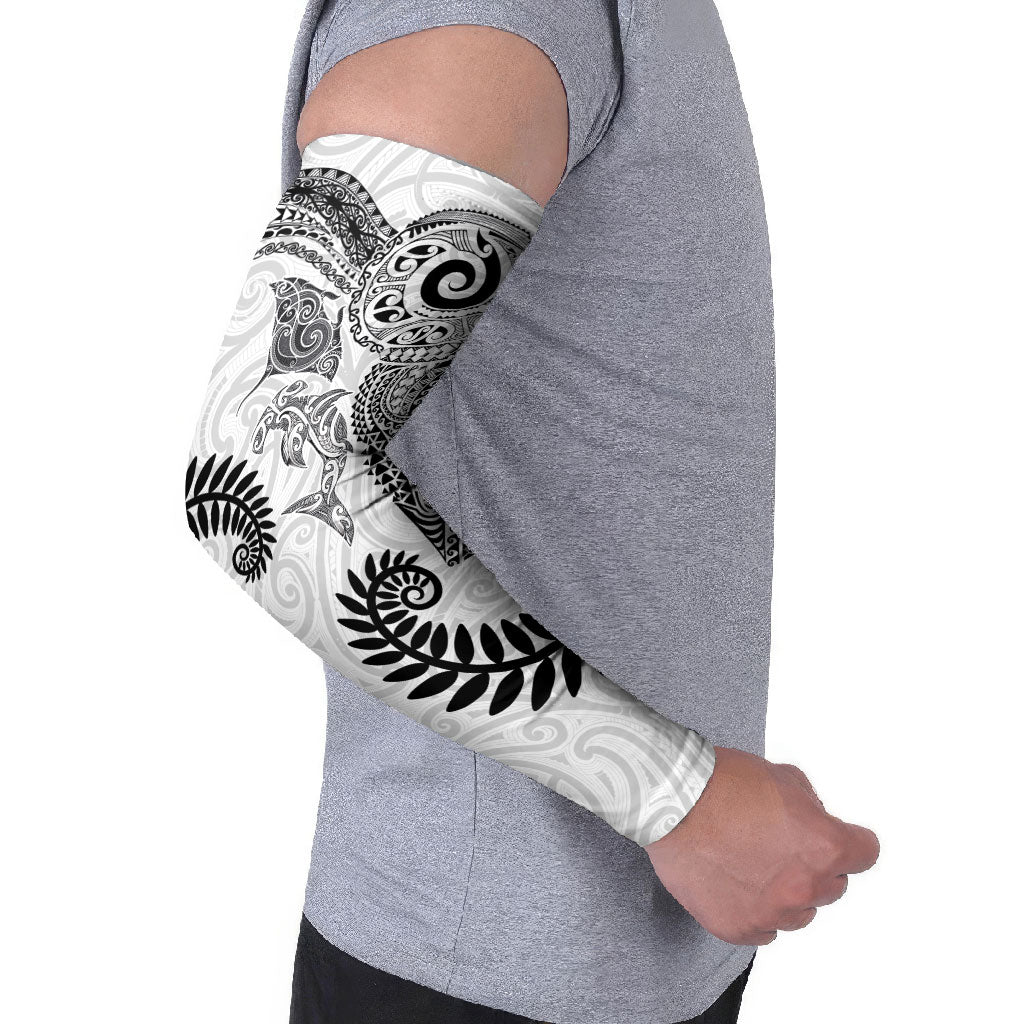 Aotearoa Maori Sea Animals Tribal Arm Sleeves Manta Ray and Shark Moko Pattern White Color LT03 - Polynesian Pride