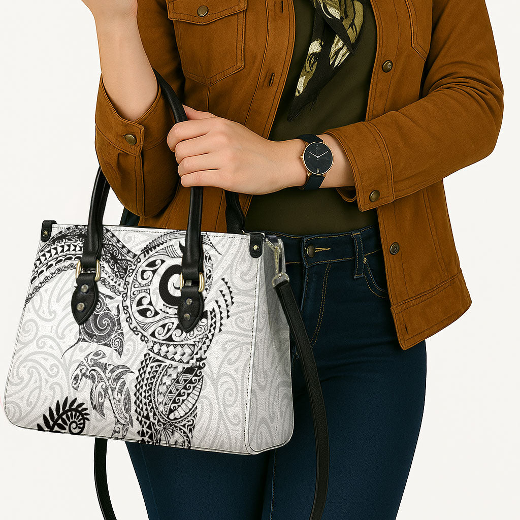 Aotearoa Maori Sea Animals Tribal Leather Bag Manta Ray and Shark Moko Pattern White Color LT03 - Polynesian Pride