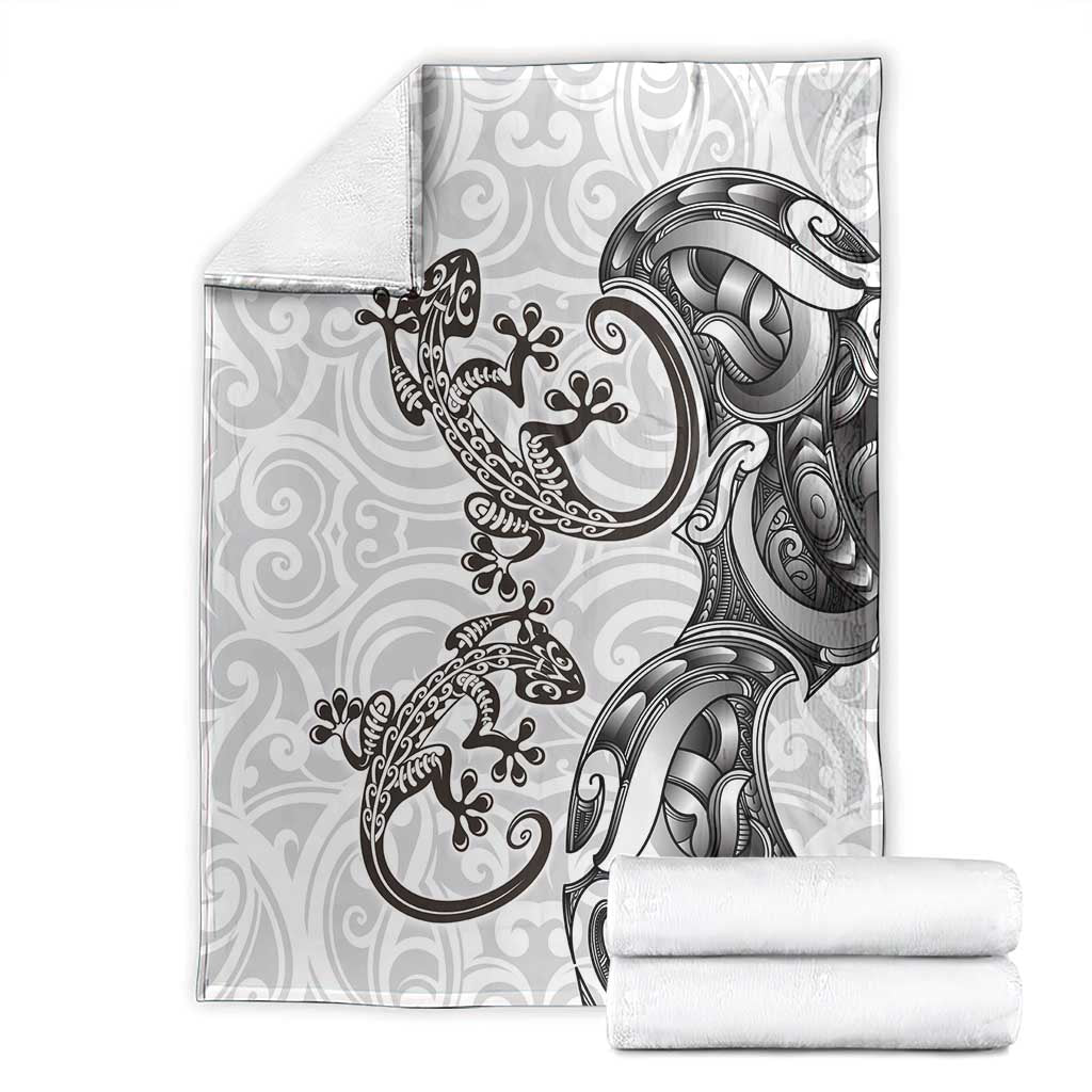 New Zealand Gecko Maori Art Tattoo Blanket White Color LT03 - Polynesian Pride