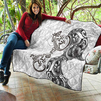 New Zealand Gecko Maori Art Tattoo Quilt White Color