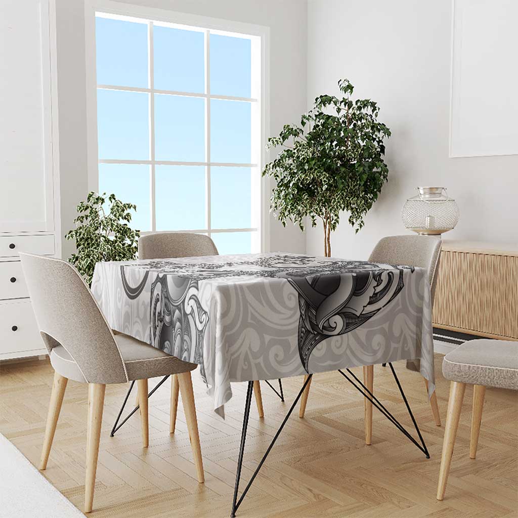 New Zealand Gecko Maori Art Tattoo Tablecloth White Color LT03 - Polynesian Pride
