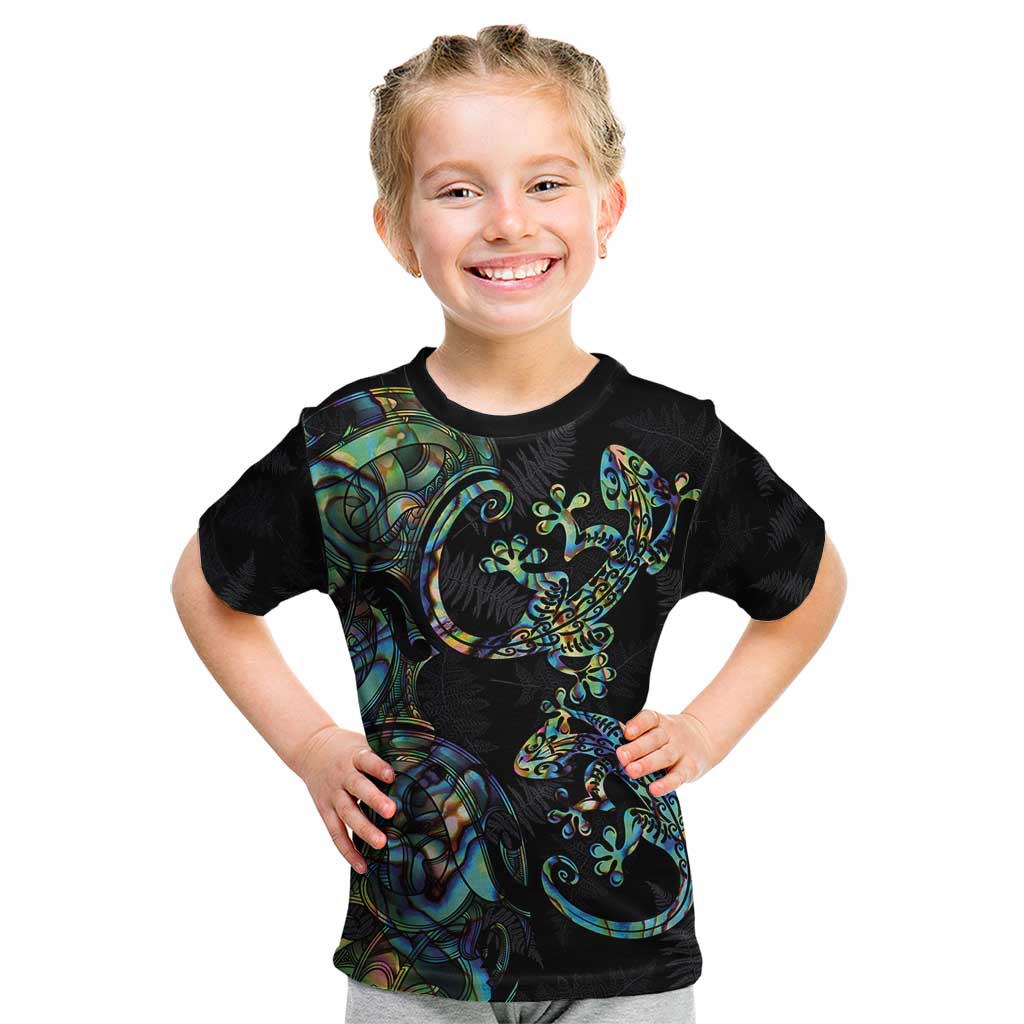 New Zealand Gecko Maori Art Tattoo Kid T Shirt Silver Fern and Paua Shell Mode