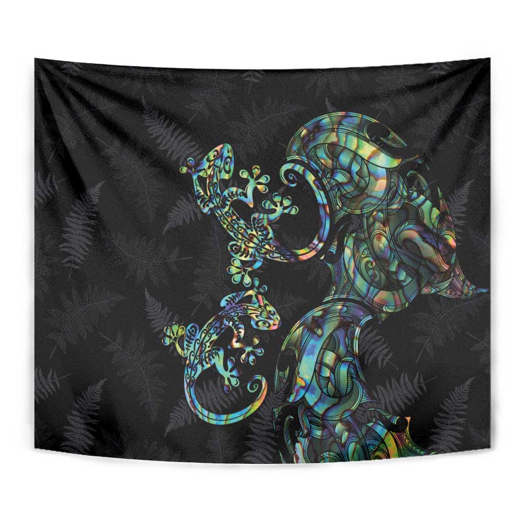 New Zealand Gecko Maori Art Tattoo Tapestry Silver Fern and Paua Shell Mode