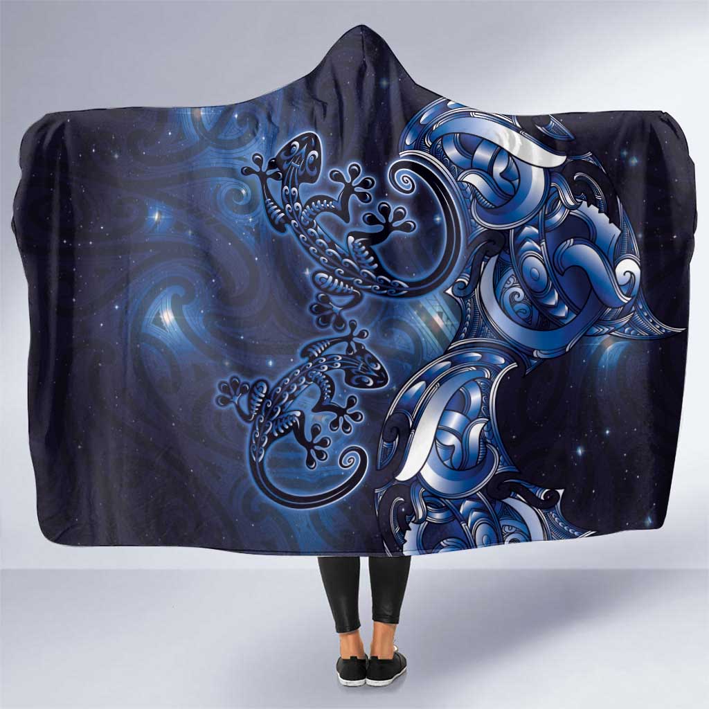 New Zealand Gecko Maori Art Tattoo Hooded Blanket Matariki Mode