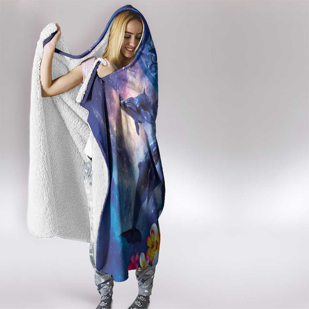 Hawaiian Lei Day Plumeria Humpback Whales Hooded Blanket Polynesian Art Vibrant Starry Nebula Style LT03 - Polynesian Pride
