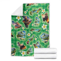 Hawaii Map with Plumeria Flower and Palaka Pattern Blanket Tropical Island Green Design LT03 - Polynesian Pride