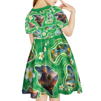 Hawaii Map with Plumeria Flower and Palaka Pattern Kid Short Sleeve Dress Tropical Island Green Design
