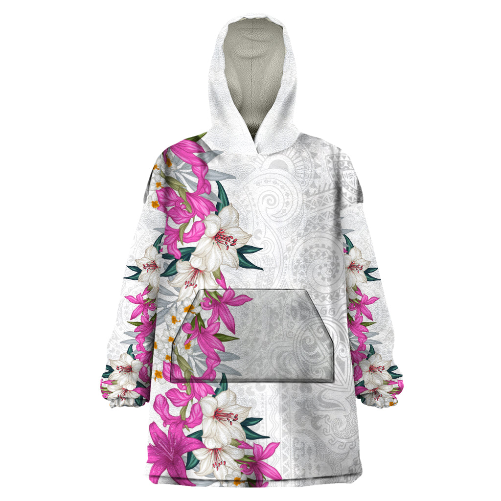 Hawaii Tropical Leaves and Flowers Wearable Blanket Hoodie Tribal Polynesian Pattern White Style