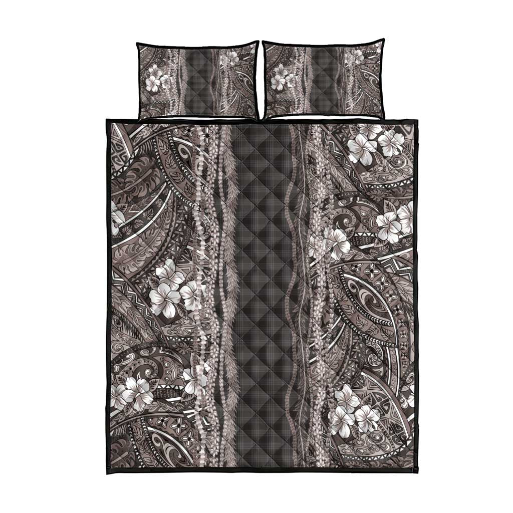 Hawaiian Art Flower Tribal with Lei Quilt Bed Set Palaka Pattern Grayscale - Polynesian Pride