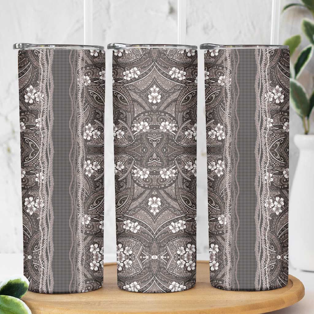 Hawaiian Art Flower Tribal with Lei Skinny Tumbler Palaka Pattern Grayscale - Polynesian Pride