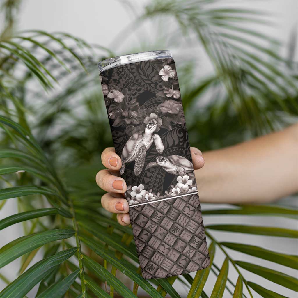 Hawaiian Lei Turtle and Plumeria Skinny Tumbler Polynerian Art Tattoo-Grayscale Mode