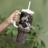 Hawaiian Lei Turtle and Plumeria Tumbler With Handle Polynerian Art Tattoo-Grayscale Mode LT03 - Polynesian Pride