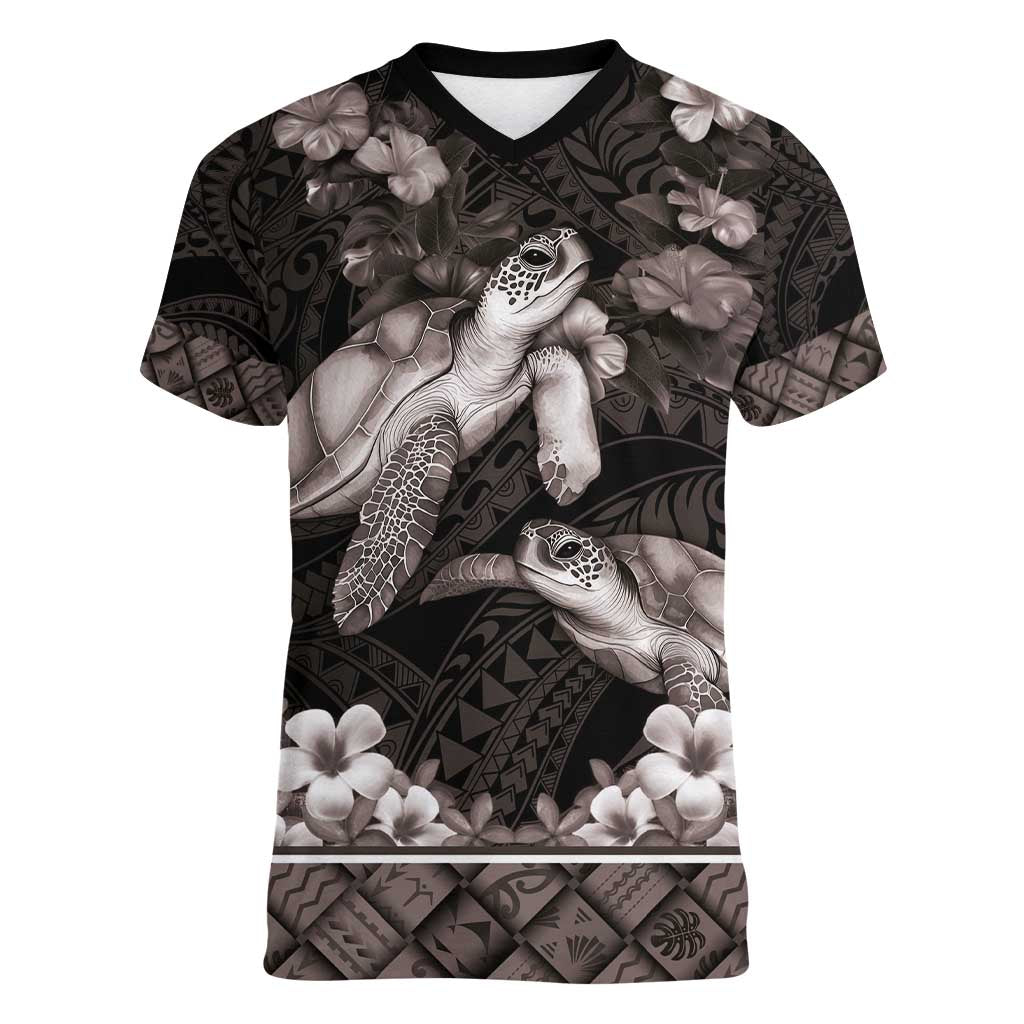 Hawaiian Lei Turtle and Plumeria Women V-Neck T-Shirt Polynerian Art Tattoo-Grayscale Mode