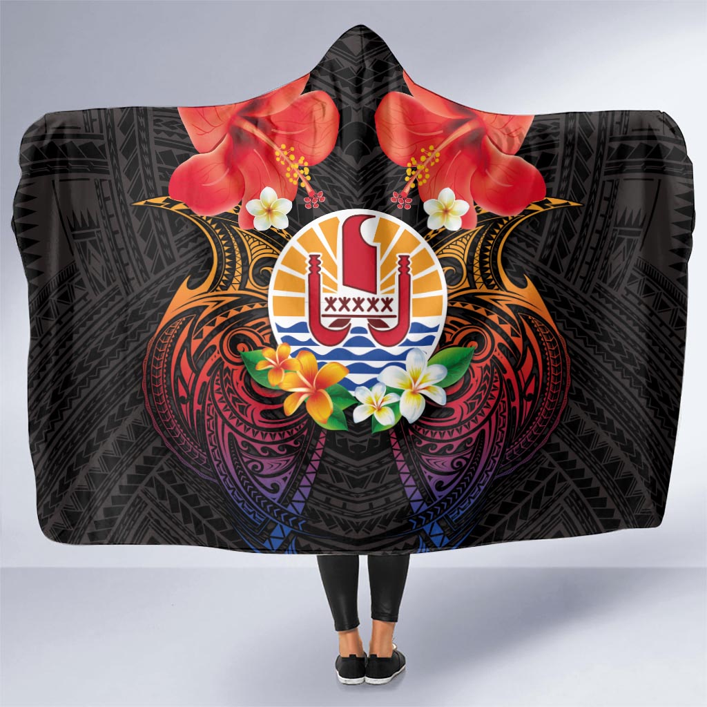 French Polynesia Bastille Day Hooded Blanket Tiare Flower and National Seal Polynesian Pattern LT03 One Size Black - Polynesian Pride