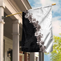 Hawaii Grayscale Hibiscus Flowers Garden Flag Polynesian Pattern With Half Black White Version LT03 House Flag Black - Polynesian Pride
