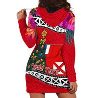 Custom Wallis and Futuna Christmas Hoodie Dress Santa Claus Holding Coat of Arms Polynesian Xmas Style LT03 - Polynesian Pride