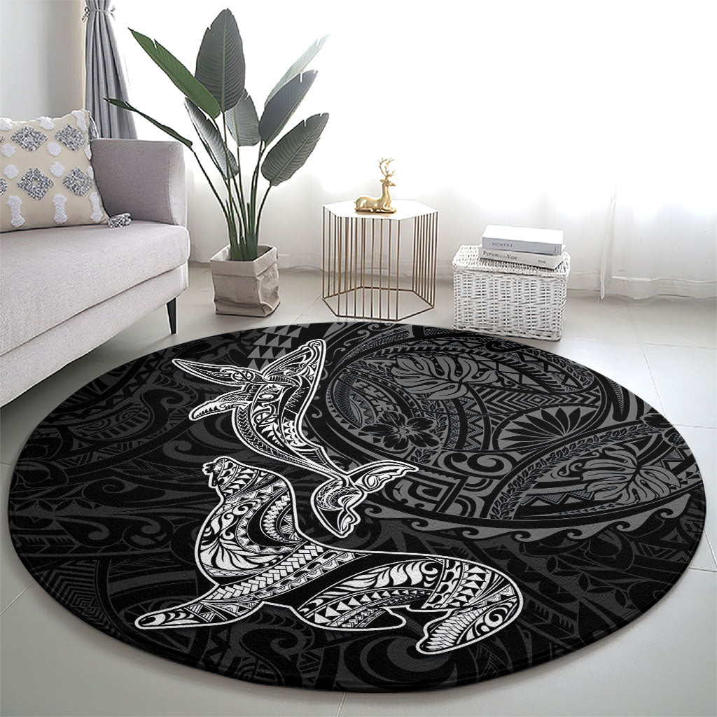 Hawaiian Monk Seal and Whale Round Carpet Kakau Tribal Pattern Grayscale LT03 - Polynesian Pride
