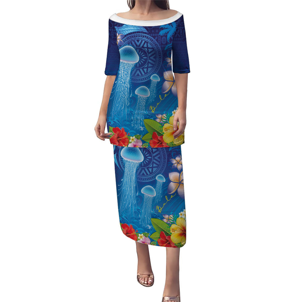Fiji Jellyfish Puletasi Tapa Patterns and Hibiscus Sea Vibe LT03 Long Dress Blue - Polynesian Pride