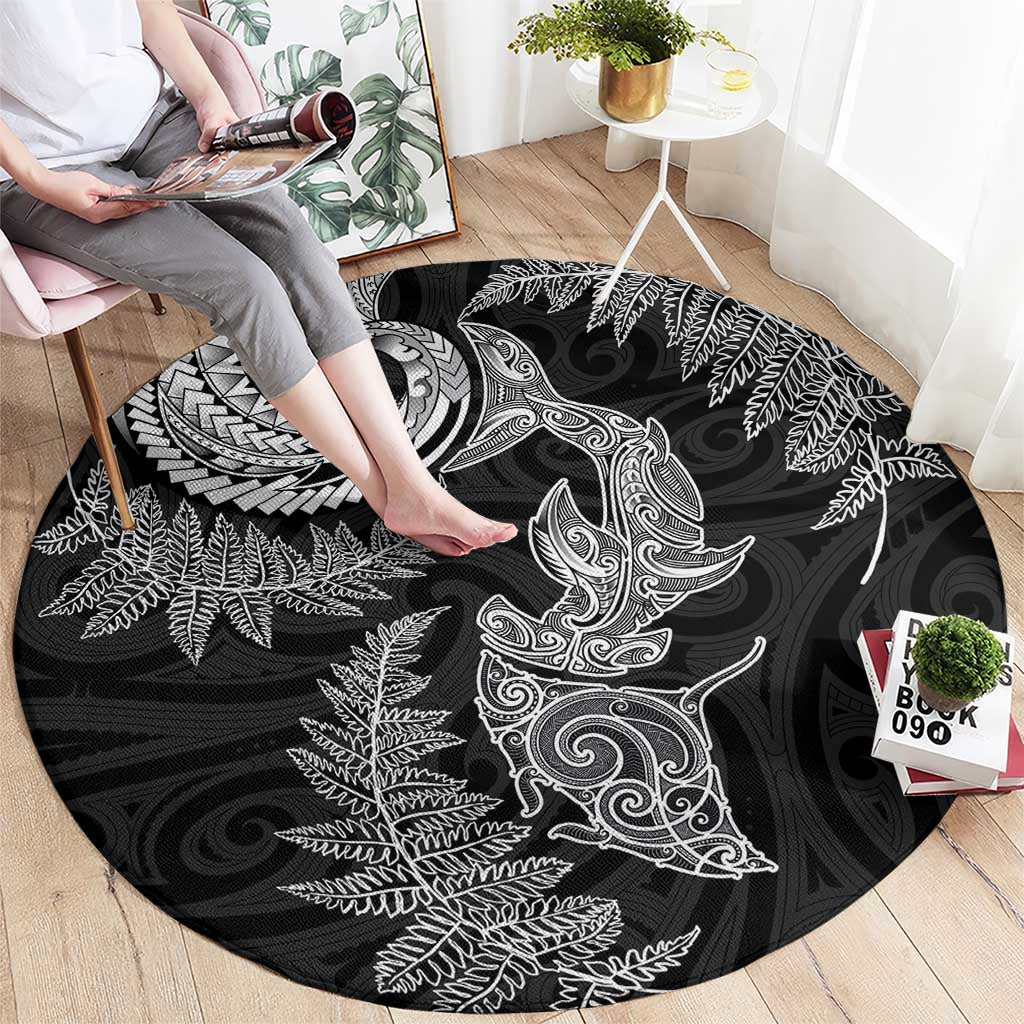 New Zealand Sea Animals with Maori Tribal Tattoo Round Carpet Shark Manta Ray with Silver Fern Black
