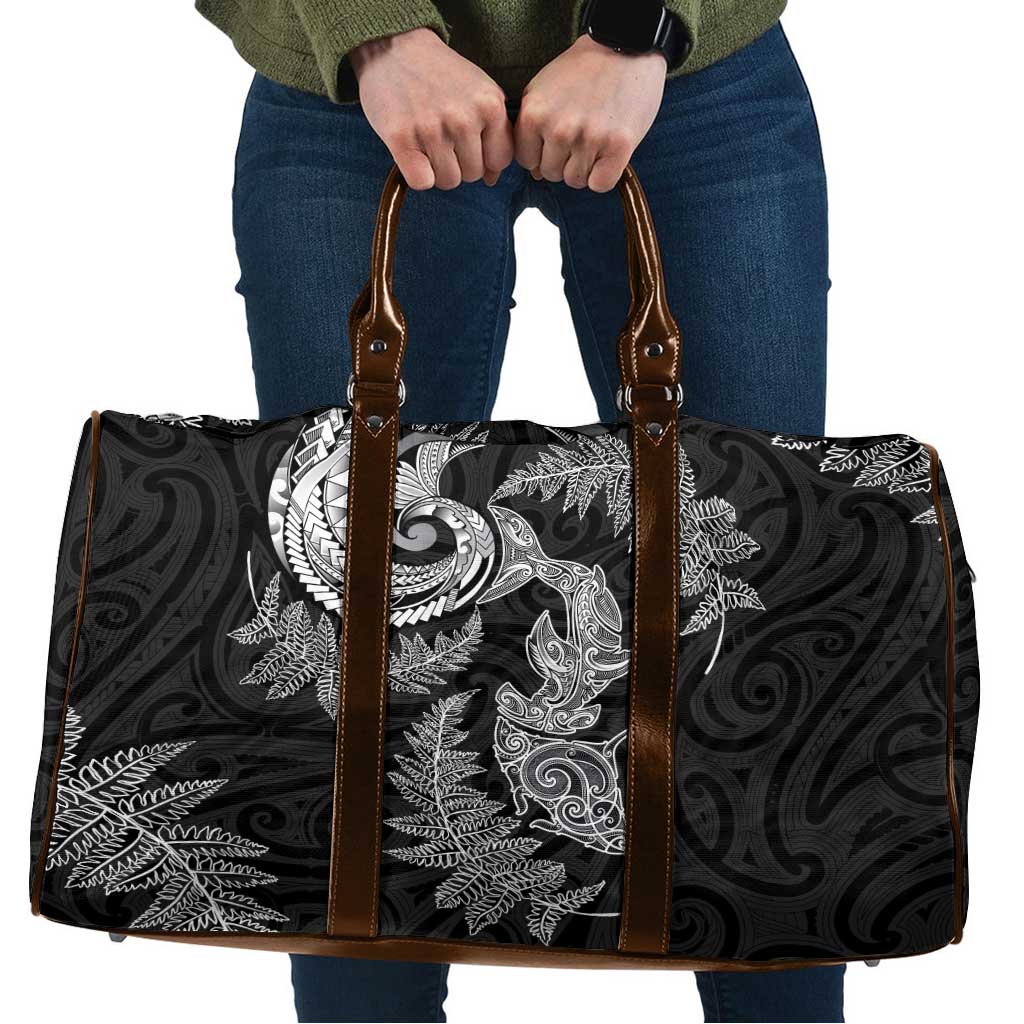 New Zealand Sea Animals with Maori Tribal Tattoo Travel Bag Shark Manta Ray with Silver Fern Black