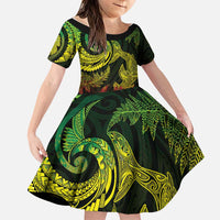 New Zealand Sea Animals with Maori Tribal Tattoo Family Matching Off Shoulder Short Dress and Hawaiian Shirt Shark Manta Ray with Silver Fern Reggae