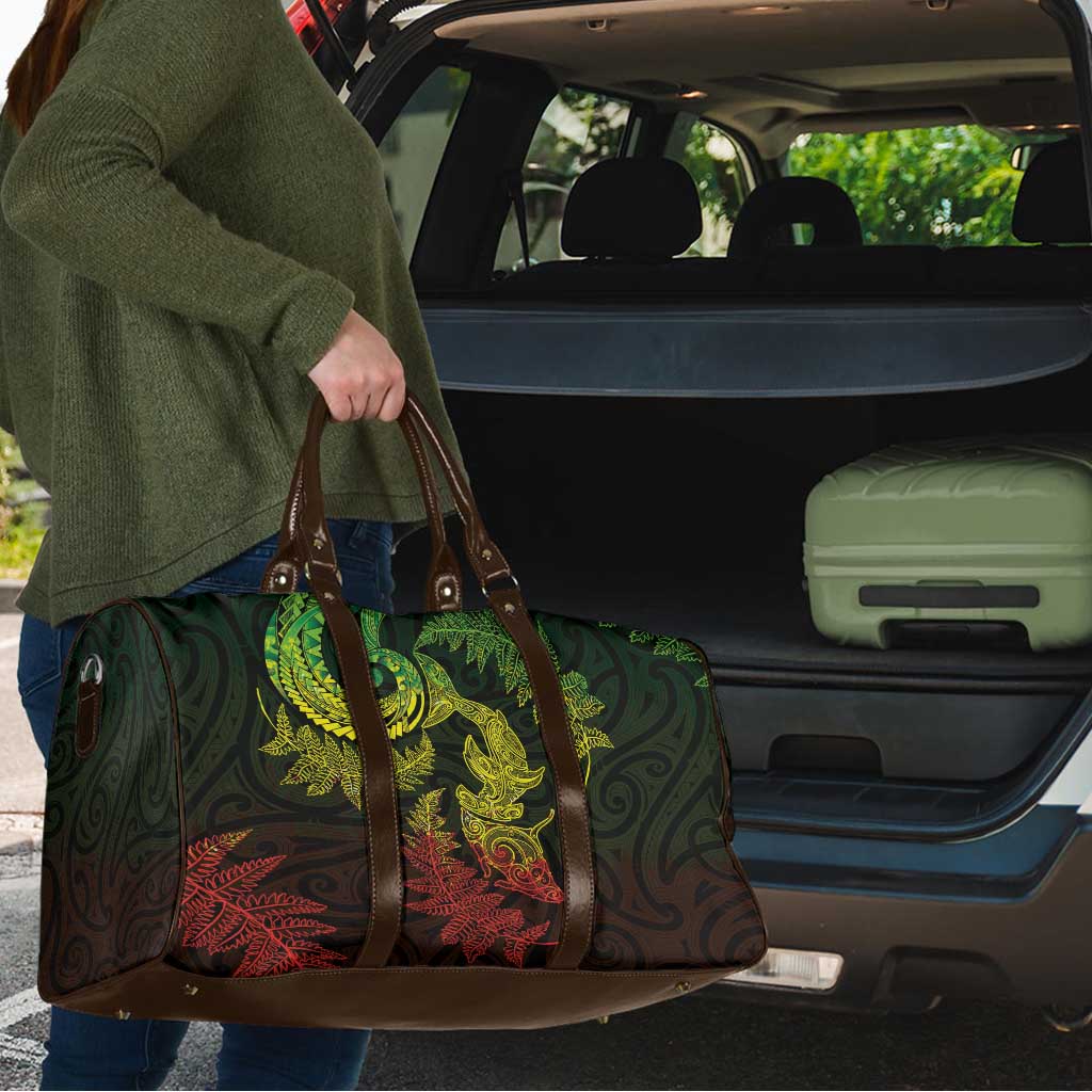 New Zealand Sea Animals with Maori Tribal Tattoo Travel Bag Shark Manta Ray with Silver Fern Reggae