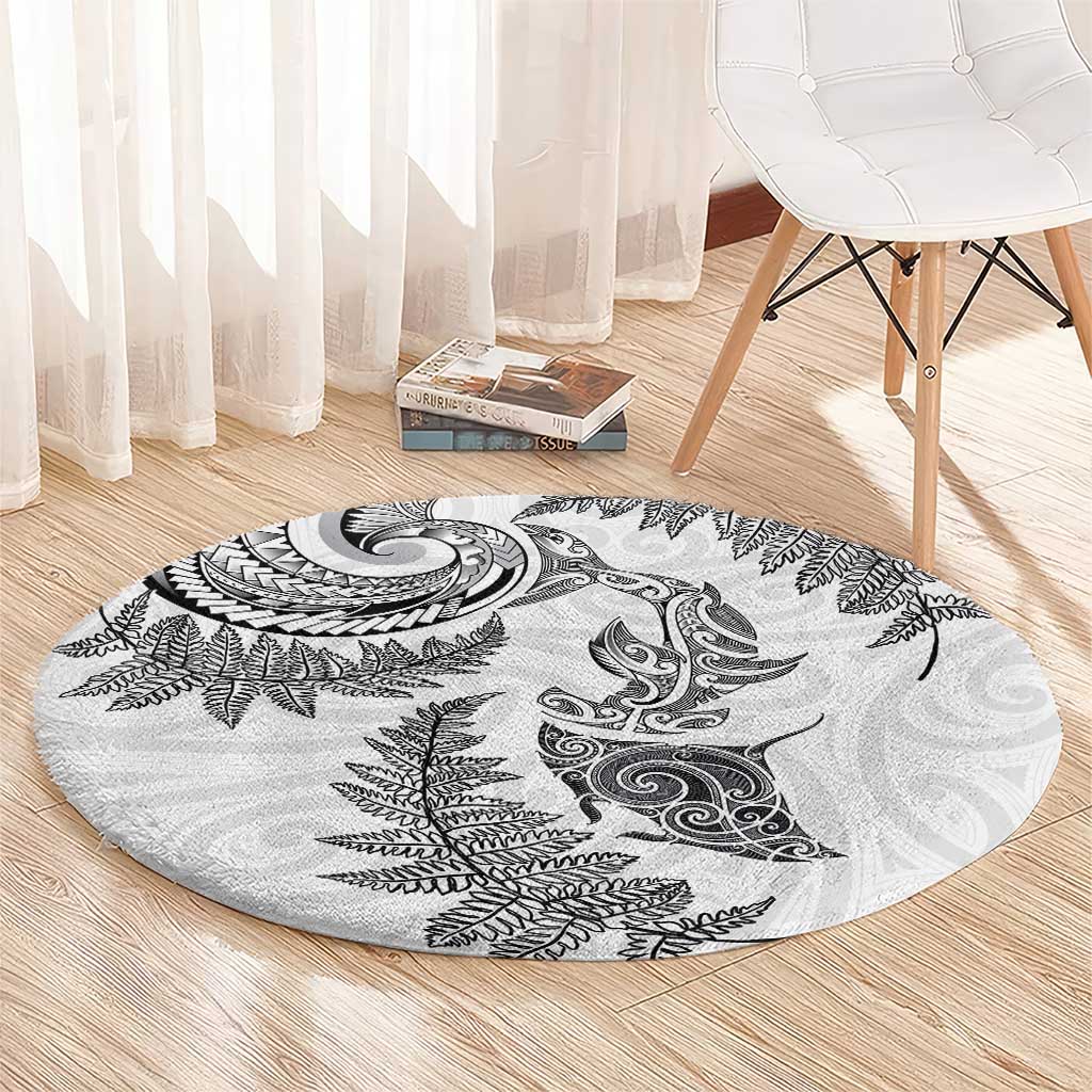 New Zealand Sea Animals with Maori Tribal Tattoo Round Carpet Shark Manta Ray with Silver Fern White