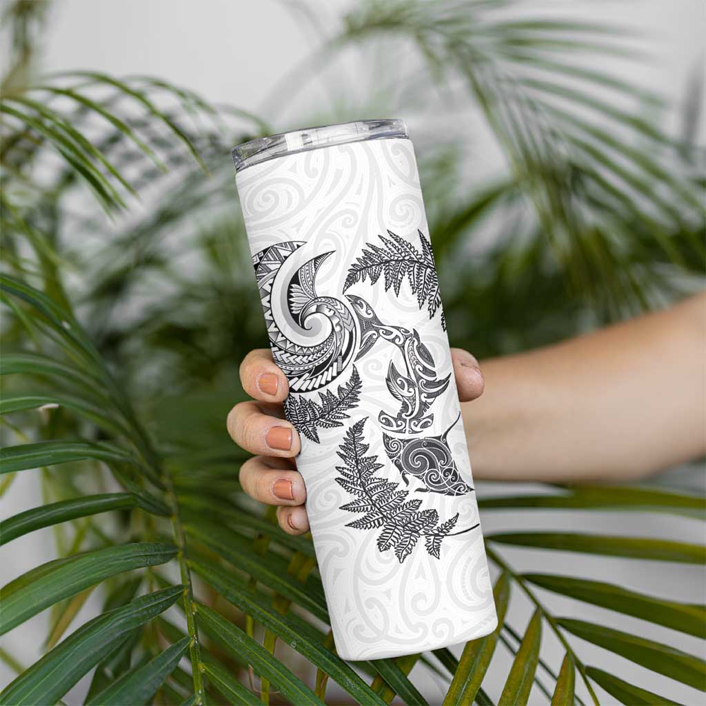 New Zealand Sea Animals with Maori Tribal Tattoo Skinny Tumbler Shark Manta Ray with Silver Fern White