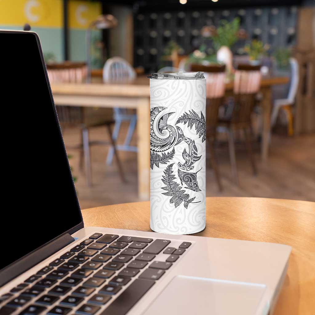 New Zealand Sea Animals with Maori Tribal Tattoo Skinny Tumbler Shark Manta Ray with Silver Fern White